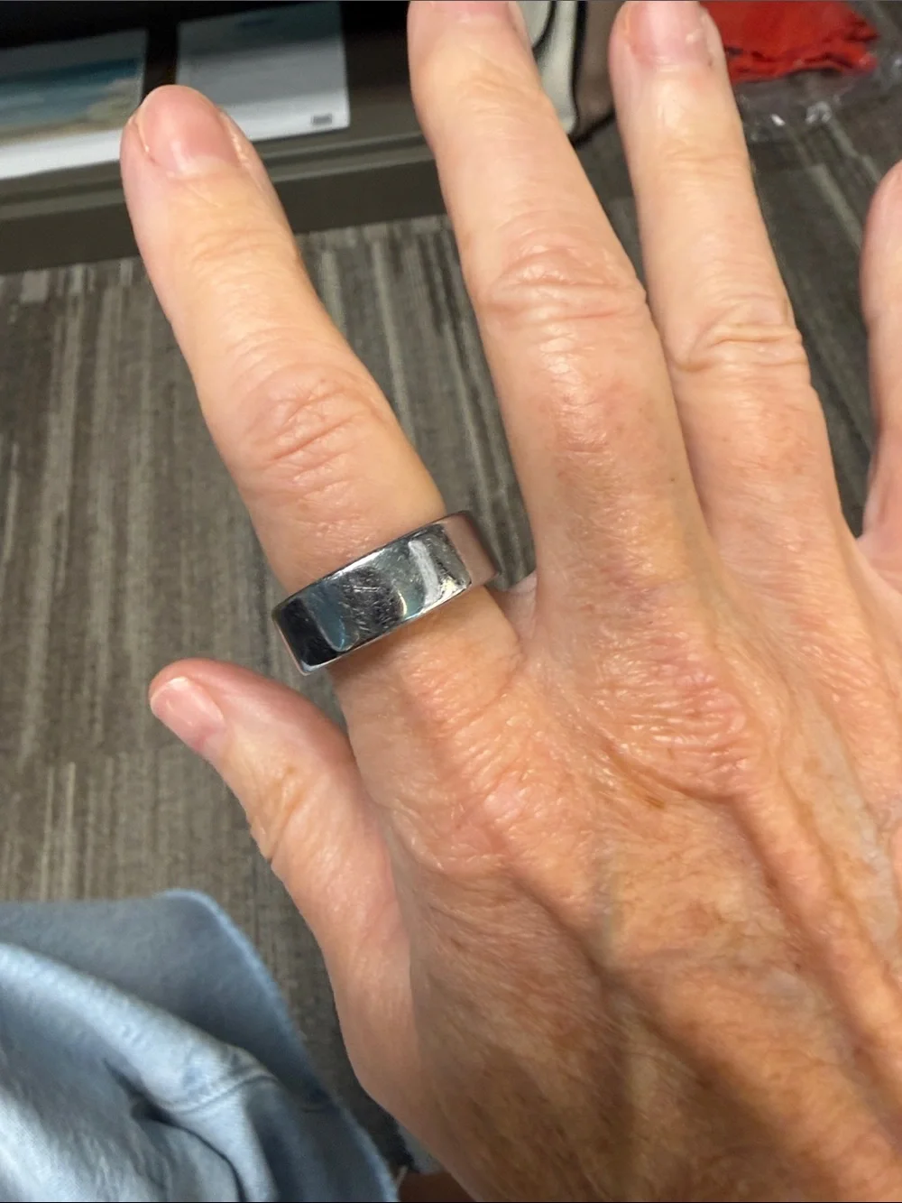 Oura Ring 4 Size 9 Silver
